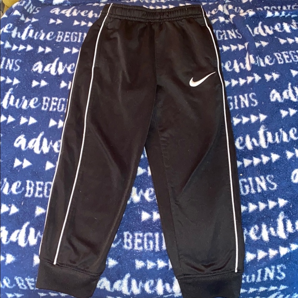 Nike joggers